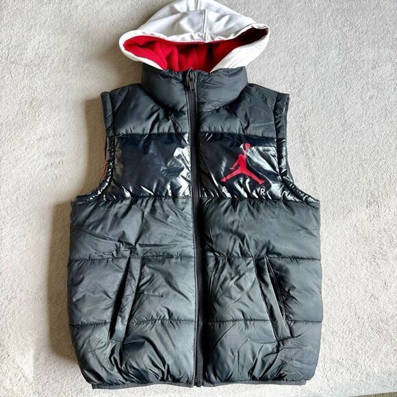 Air Jordan Boys Hooded Zipper Puffer Vest - Picture 2 of 11